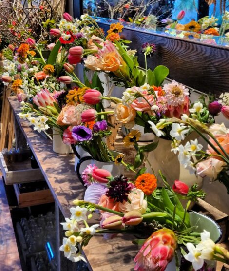 Introduction to flower arranging - A hand tied bunch